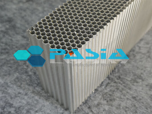 ISO 9001 Certified Aluminum Honeycomb Energy Absorber with Custom Pre Cut Dimensions and Expanded Cell Size for 4 Pin Support Fitment in Crash Dummies 협력 업체